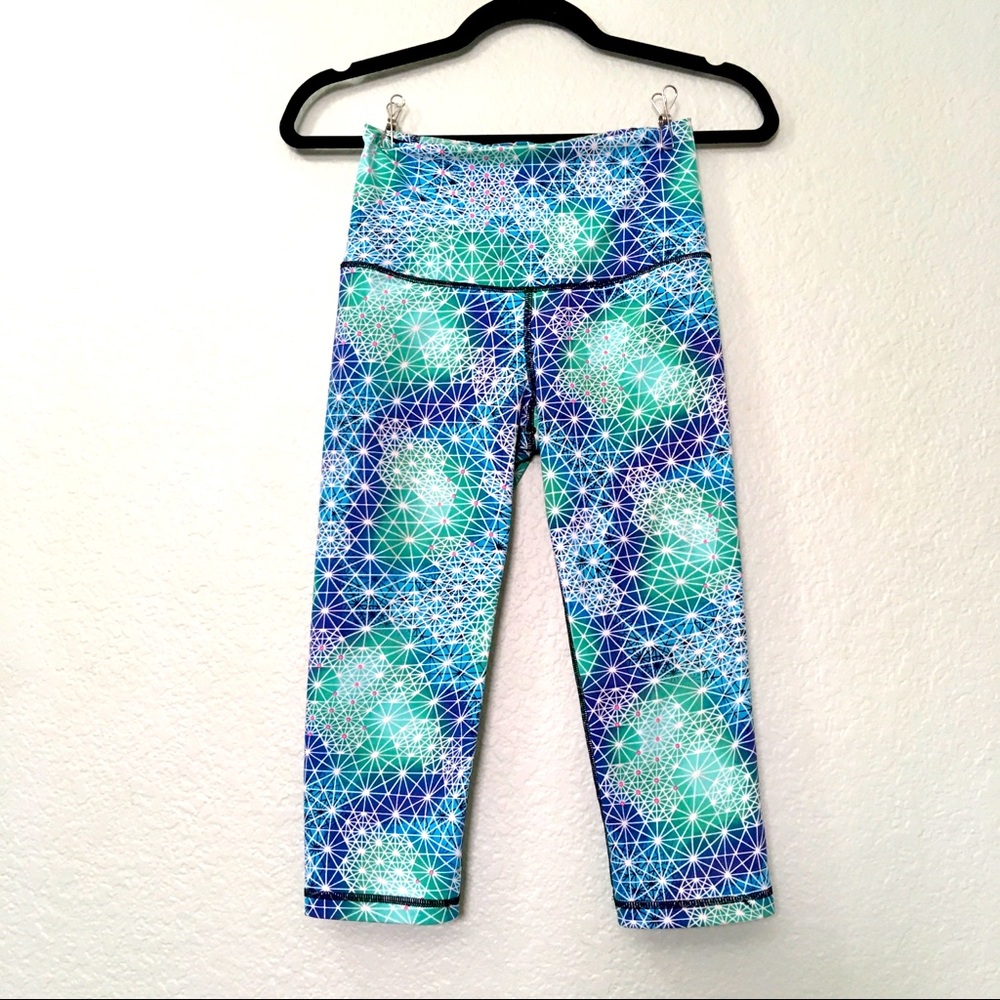 VSX crop leggings